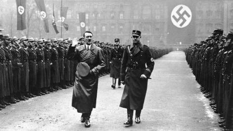 3 Jimat Adolf Hitler yang Bikin Tentara Nazi Mampu Hancurkan Eropa