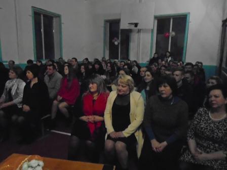 http://dikvik2009.ucoz.net/2016-2017part2/vechir_vipusknikiv-1.jpg