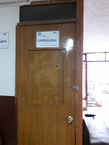 Opiniones de Dr. Javier Simborth en Arequipa - Cardiólogo
