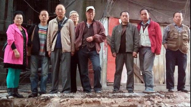 至右：贵州人权研讨会成员吴玉琴、付家庆、刘小涛、董得柱、李任科、申有连、楚月庭、陶玉平。（乔龙提供）