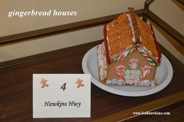 gingerbread house small.jpg