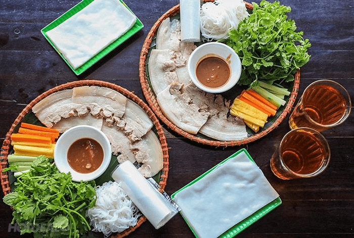 Tour du lịch Đà Nẵng - Bánh tráng cuốn thịt heo