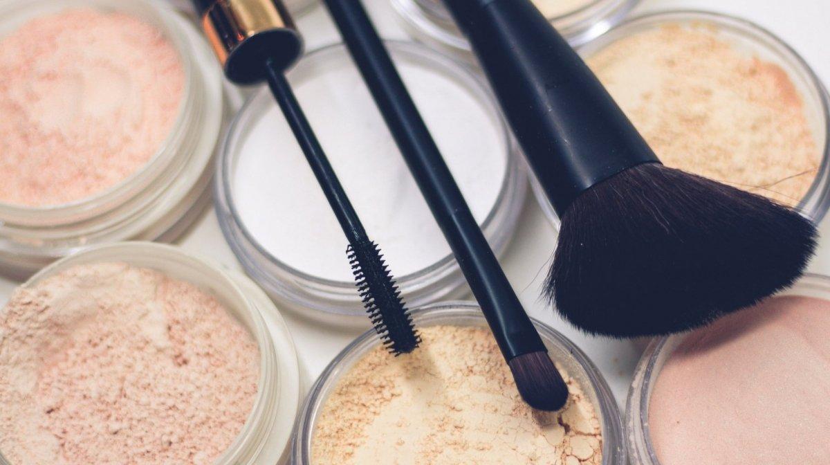 <strong>Top Eye Makeup Products to Try</strong>