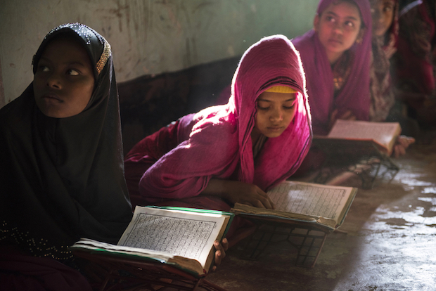 Rohingya girls study the Koran