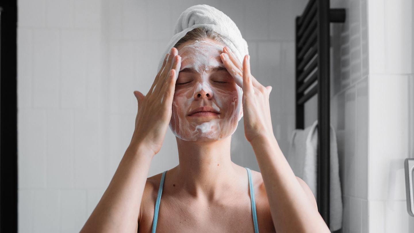Facial Wash 101 Choosing The Right Cleanser For You
