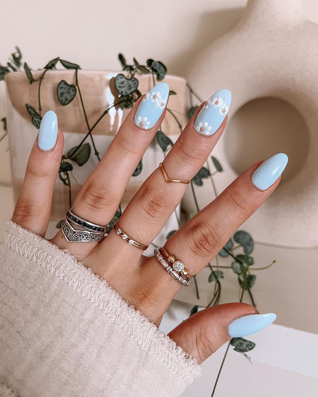33 Ways Baby Blue Nails Will Make Your Manicure Next Level Gorgeous |  BeautyStack