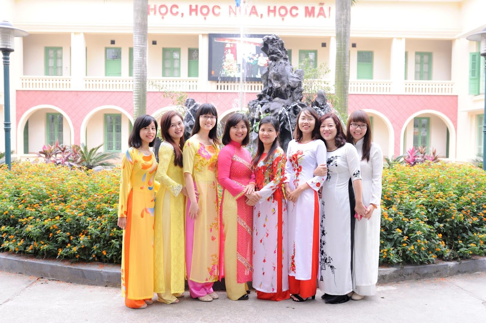 Description: D:\File anh\2013 nha giao\anh JPEG ky yeu c Thu\_RAP9361.jpg