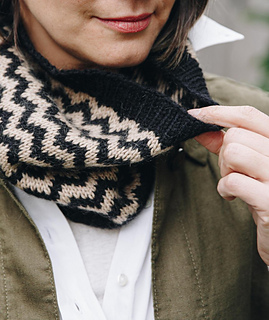 woman wearing chevron colorwork cowl