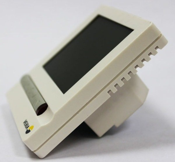Внешний вид цифрового терморегулятора Veria Control T45 230, макс.13А