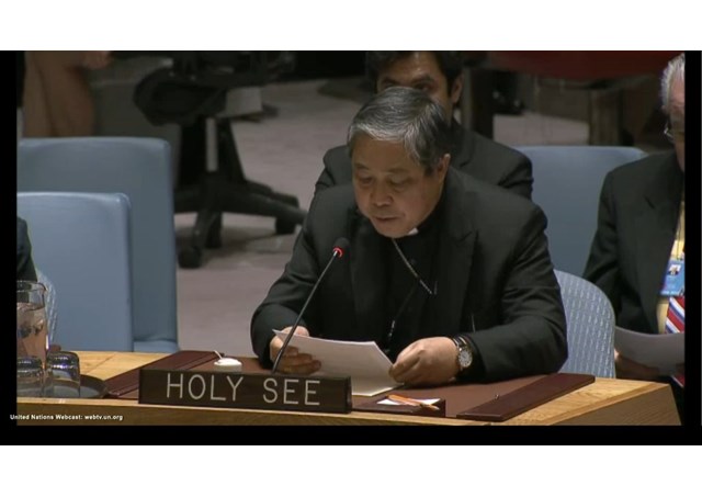 Holy See's Permanent Observer speaks on world hunger.  - RV