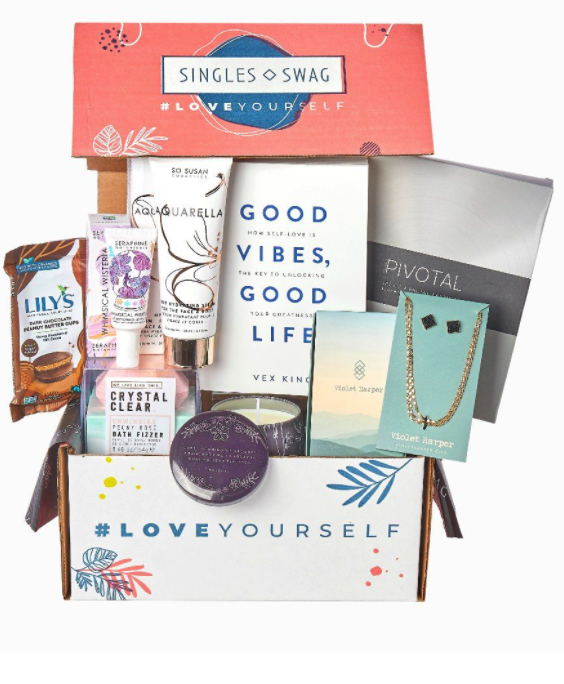 32 Swag Bag Ideas for Employees, Customers & Events (2023)