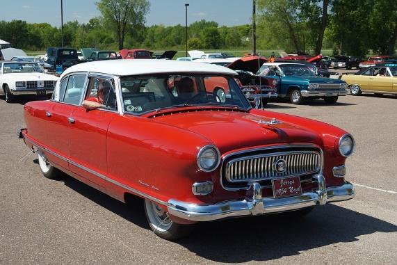 Nash Ambassador Custom от 1954г.
