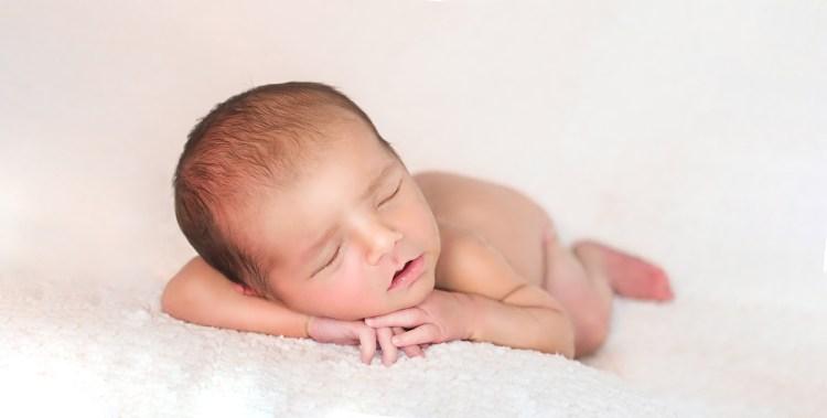 Newborn photo session prep guide for parents