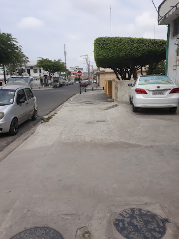 Opiniones de Lubricadora 3 hermanos en Guayaquil - Gasolinera