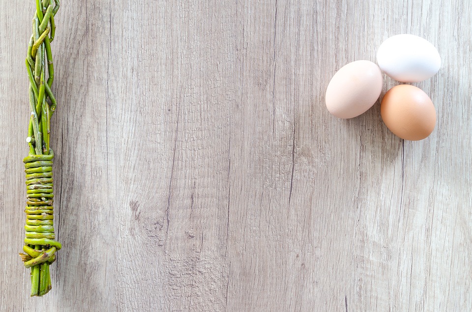 Velikonoční obrázkové přání bez textu a s vajíčky