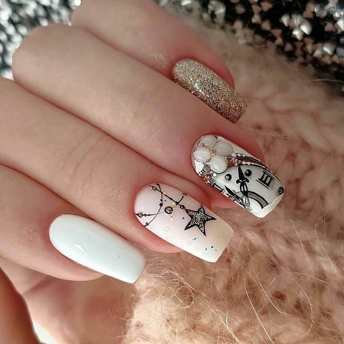 Unusual manicure with clock for New Year 2022 4