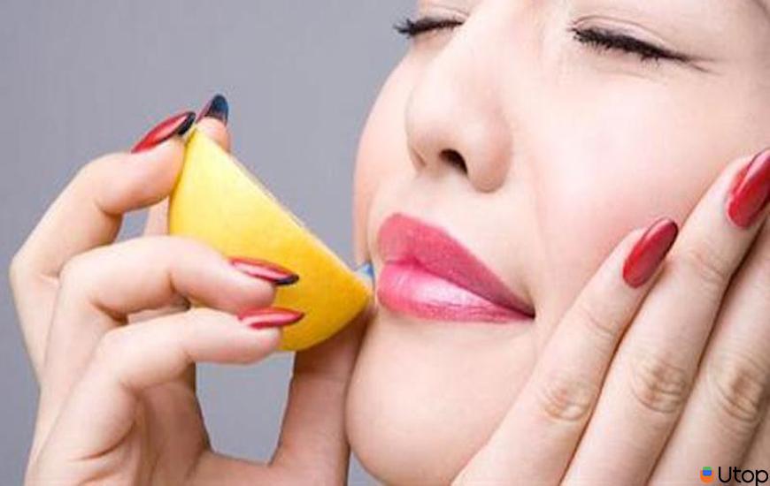     Mẹo tẩy thâm môi giúp môi hồng tự nhiên