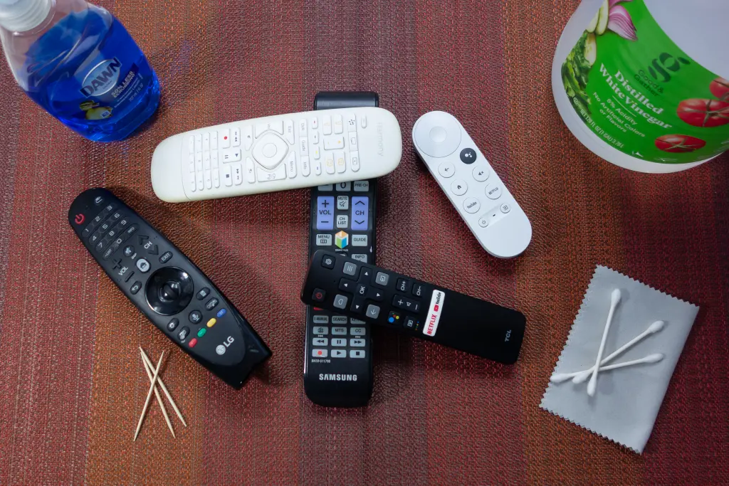 Clean The Parts Of the Vizio TV Remote Not Working