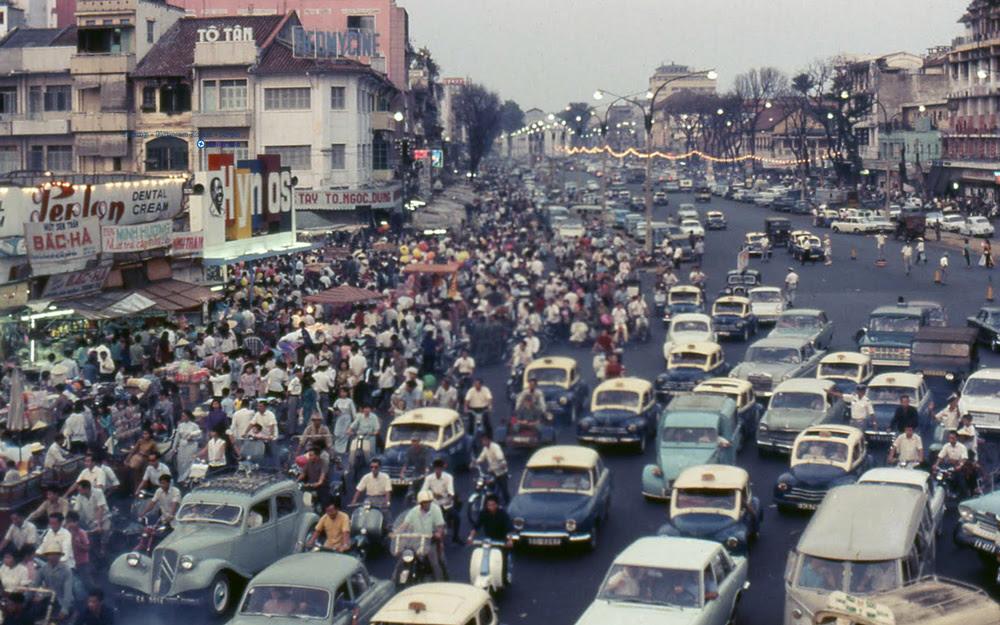 60 tấm ảnh màu đẹp nhất của đường phố Saigon thập niên 1960-1970 - 65