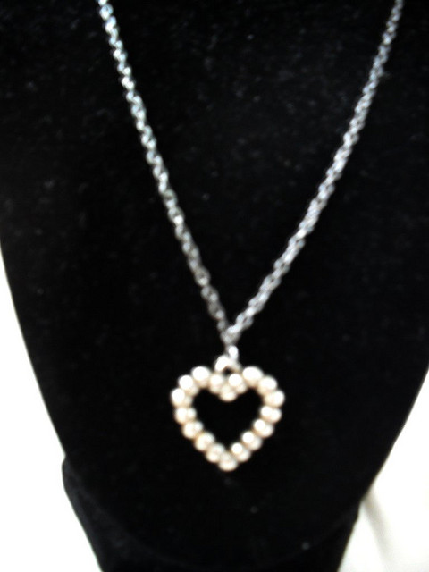 heart necklace.jpg