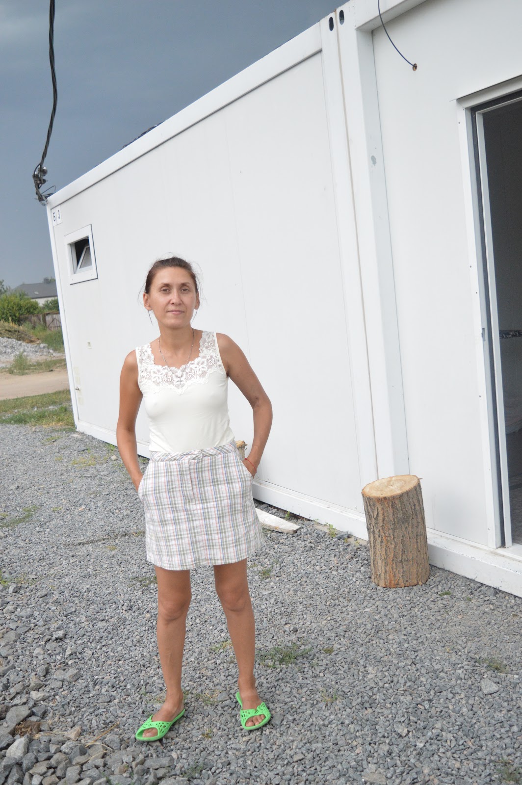 Yuliya Kyrychenko at the modular house for IDPs in Dnipro. Photo: Olena Makarenko ~