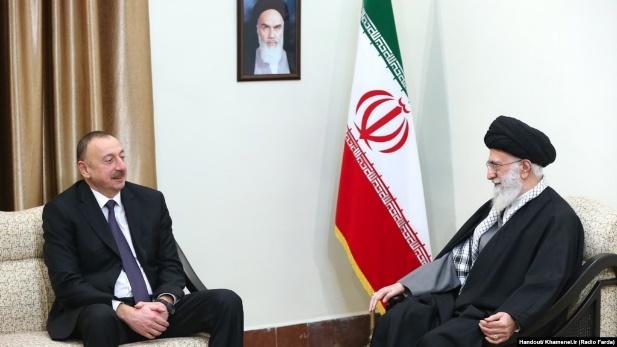 علی خامنه‌ای و الهام علی‌اف در دیداری در تهران در اسفندماه ۹۵