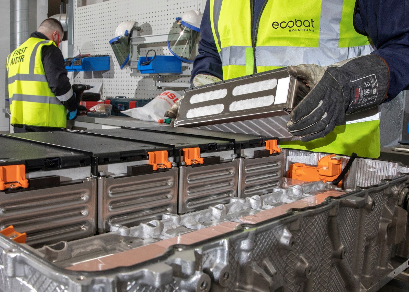 Ecobat provides a range of end-of-life services for old lead and lithium-ion batteries. Image used courtesy of Tevva/Ecobat