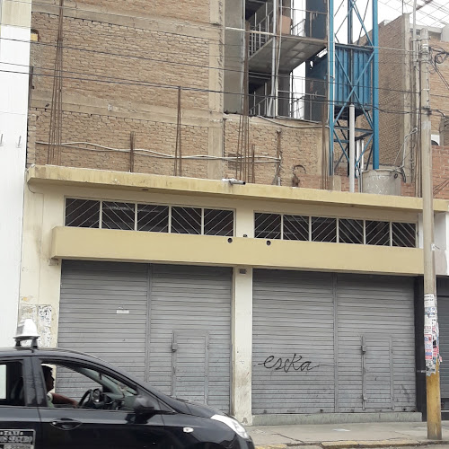 Av. Luis Gonzáles 739, Chiclayo 14001, Perú