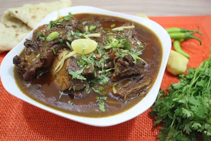 A slow-cooked stew, nihari showcases the legacy of Mughal spices, combined with local flavors.