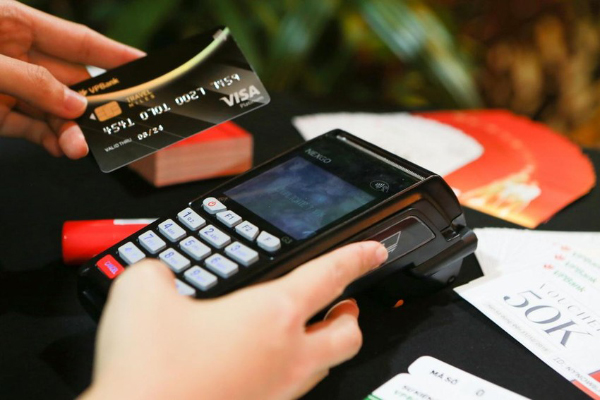 Chi tiêu cùng thẻ tín dụng VPBank hạn mức hấp dẫn