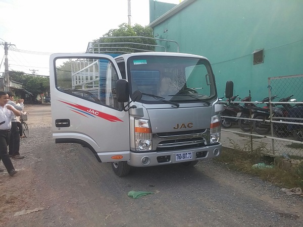 xe-tai-jac-3.45t.jpg