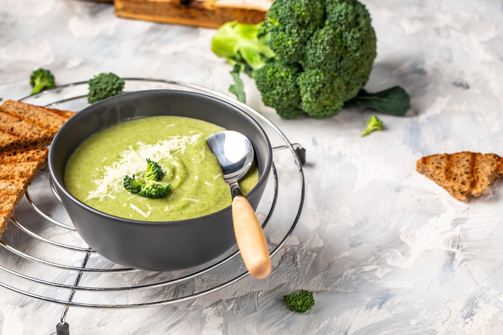  Supă cremă de broccoli