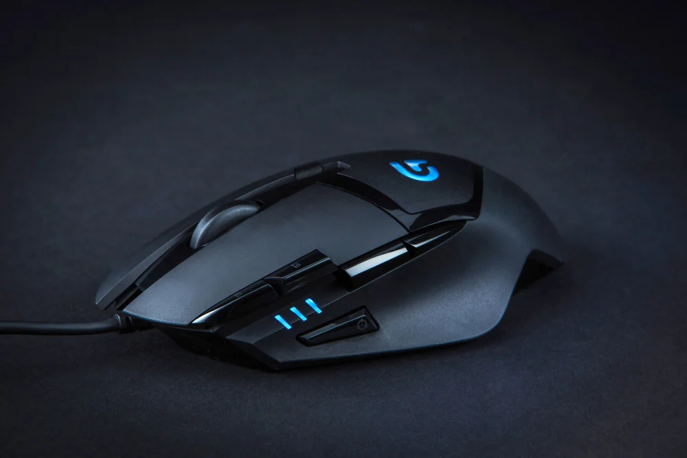 4. Chuột chơi game Logitech G402