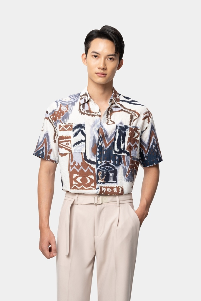 Mẫu sơ mi trắng hoạt tiết pha nâu, tím than