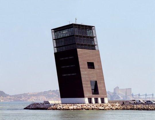 C:\Documents and Settings\Eloy\Meus documentos\Arquitetura, Urbanismo e outros papos » 2011 » May_files\farol-tejo-1.jpg
