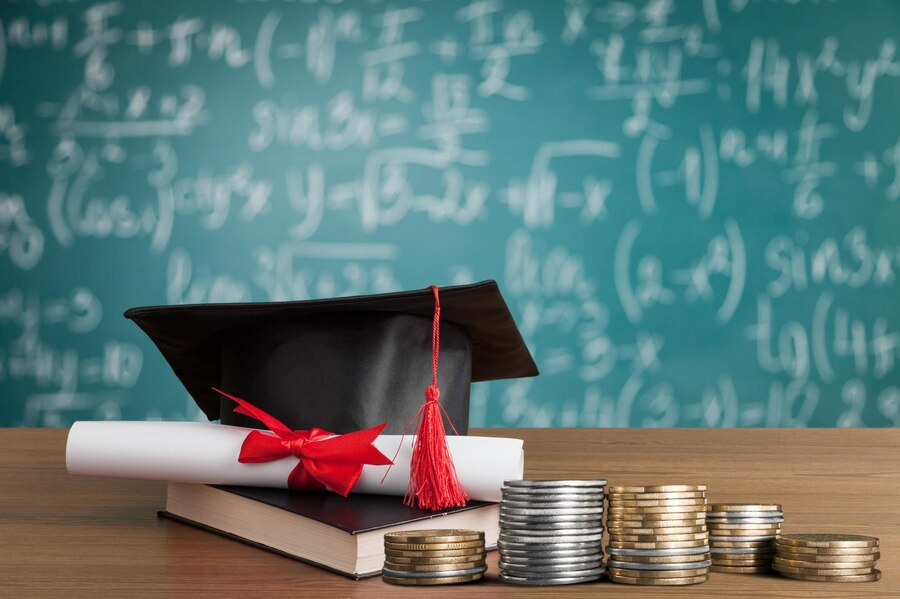 University of Arizona's Global Wildcat Award scholarship is available
