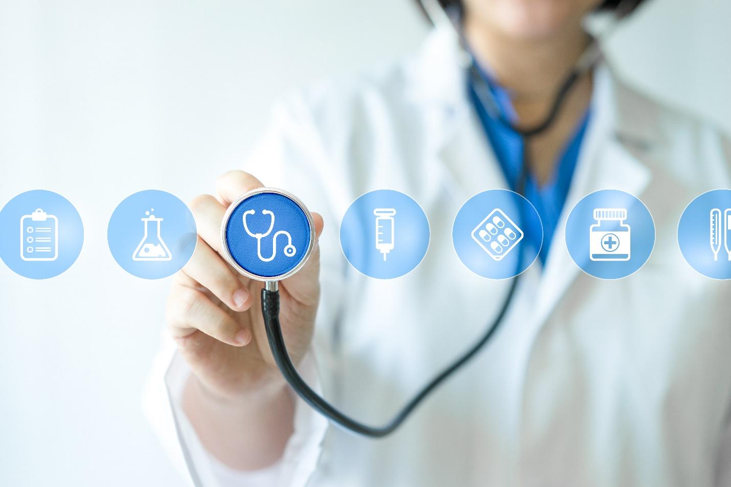 A doctor holding a stethoscope

Description automatically generated with medium confidence