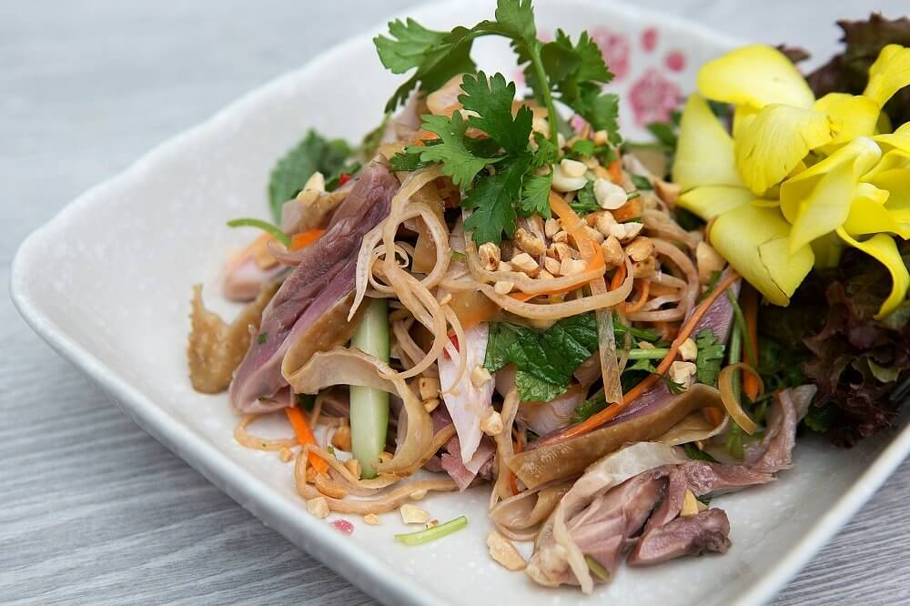 Ăn salad mỗi ngày có tốt không? Câu trả lời chuẩn xác là chỉ nên ăn tối đa 4 lần/ tuần thôi bạn nhé!