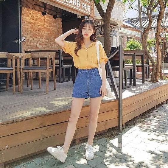 Lịch sự và đầy cuốn hút với áo sơ mi nữ tay ngắn cổ vest