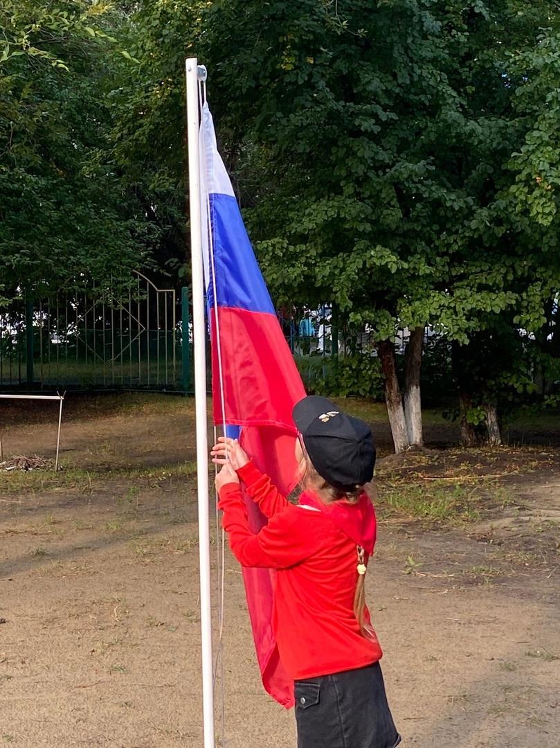 https://sun9-north.userapi.com/sun9-88/s/v1/ig2/RvgJZqGz6pO-FPjodfE6a7eOF1LGsfpL9VvLcQUQl6f9RD0cKJ7w-dly_jn6ax8jzi7DTUq29MglsuAAEbHqIkqS.jpg?size=809x1080&quality=95&type=album