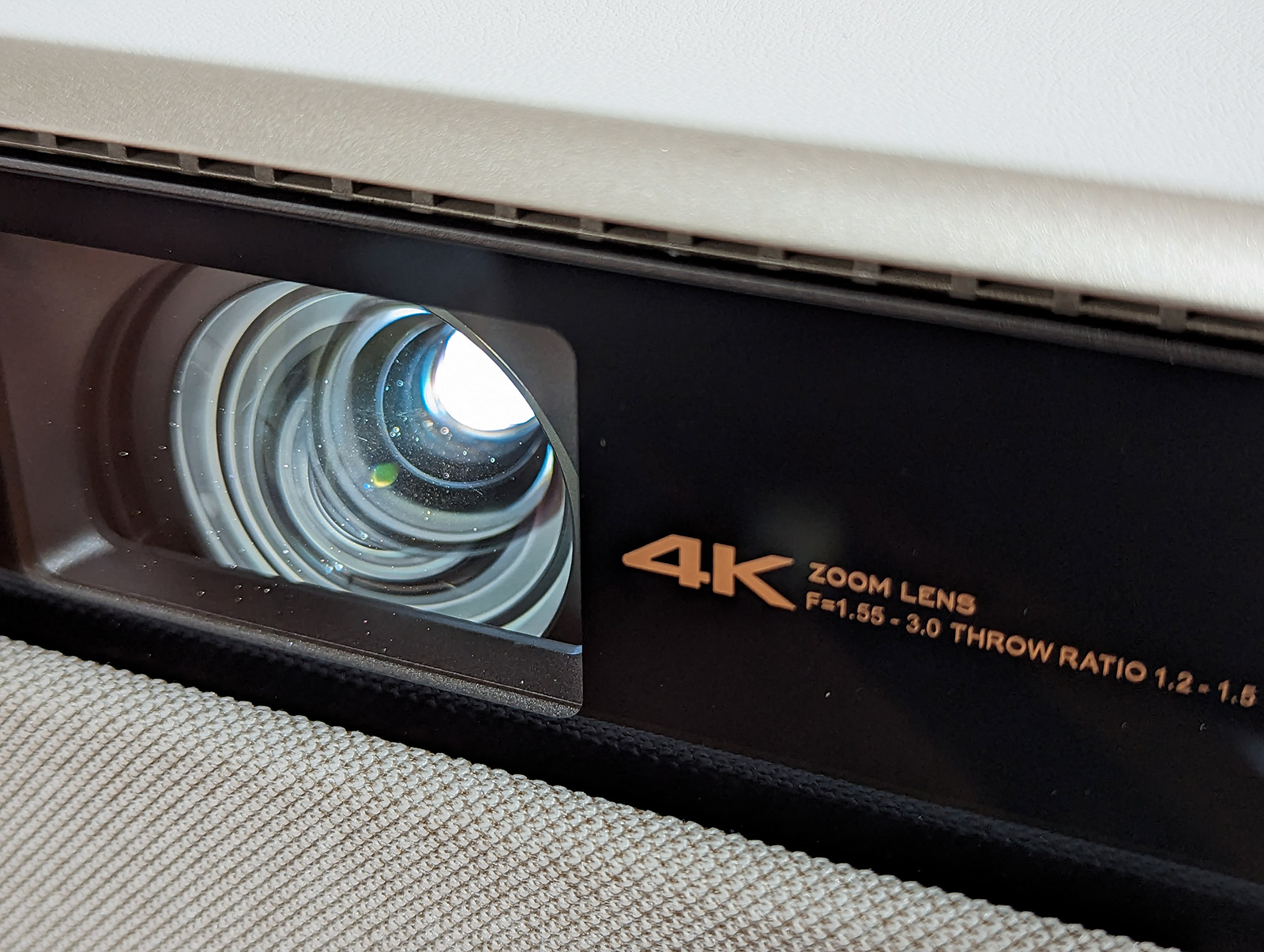 Xgimi Horizon Ultra : optique traitée optimisée pour la 4K