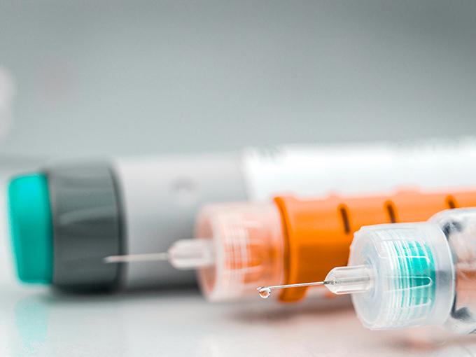 Insulin gibt es in unterschiedlichen Darreichungsformen - etwa als praktischer Insulinpen.