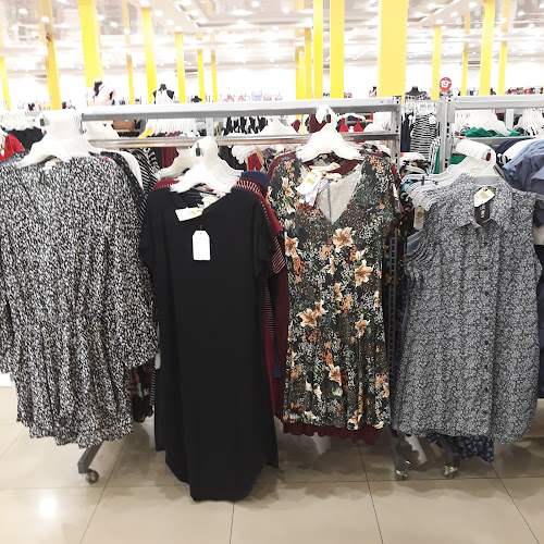 Súper Éxito - Mapasingue - Tienda de ropa