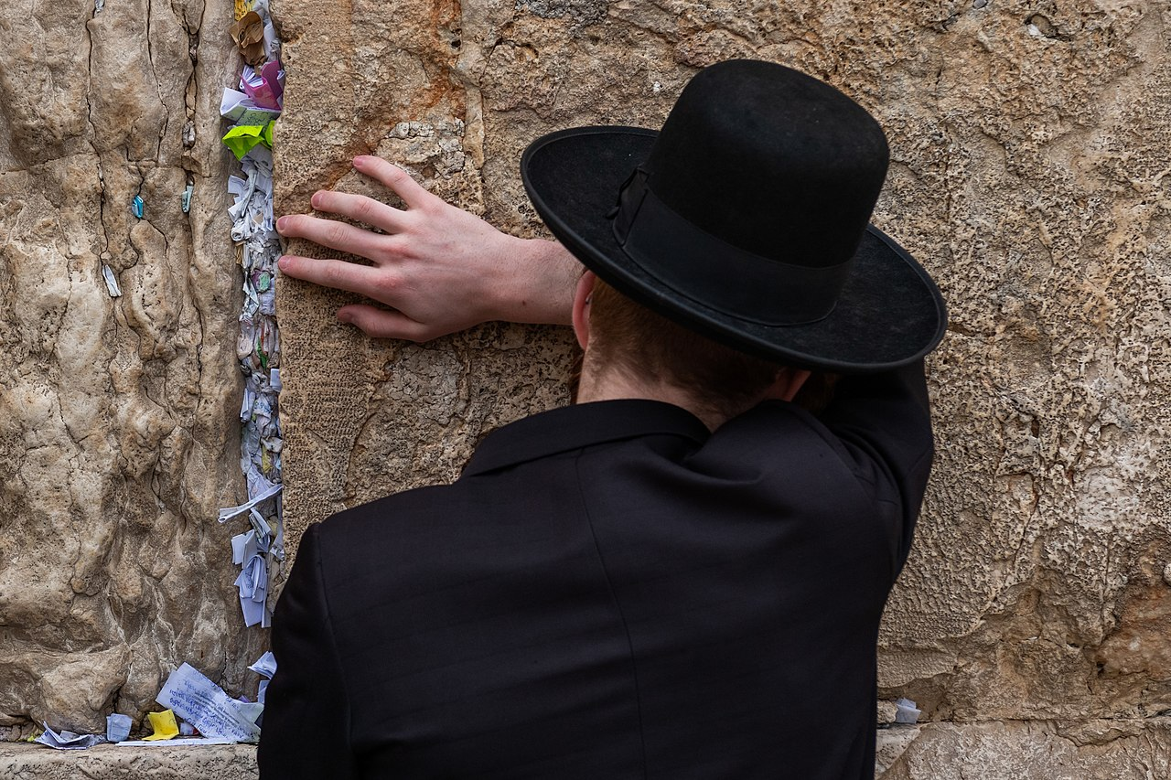 The Meaning Behind Different Jewish Hats | My Jewish Learning