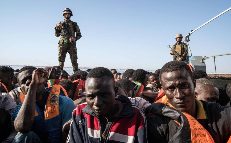 Italia exige a la UE que le ayude con los inmigrantes o cerrará sus puertos  | Internacional | EL PAÍS