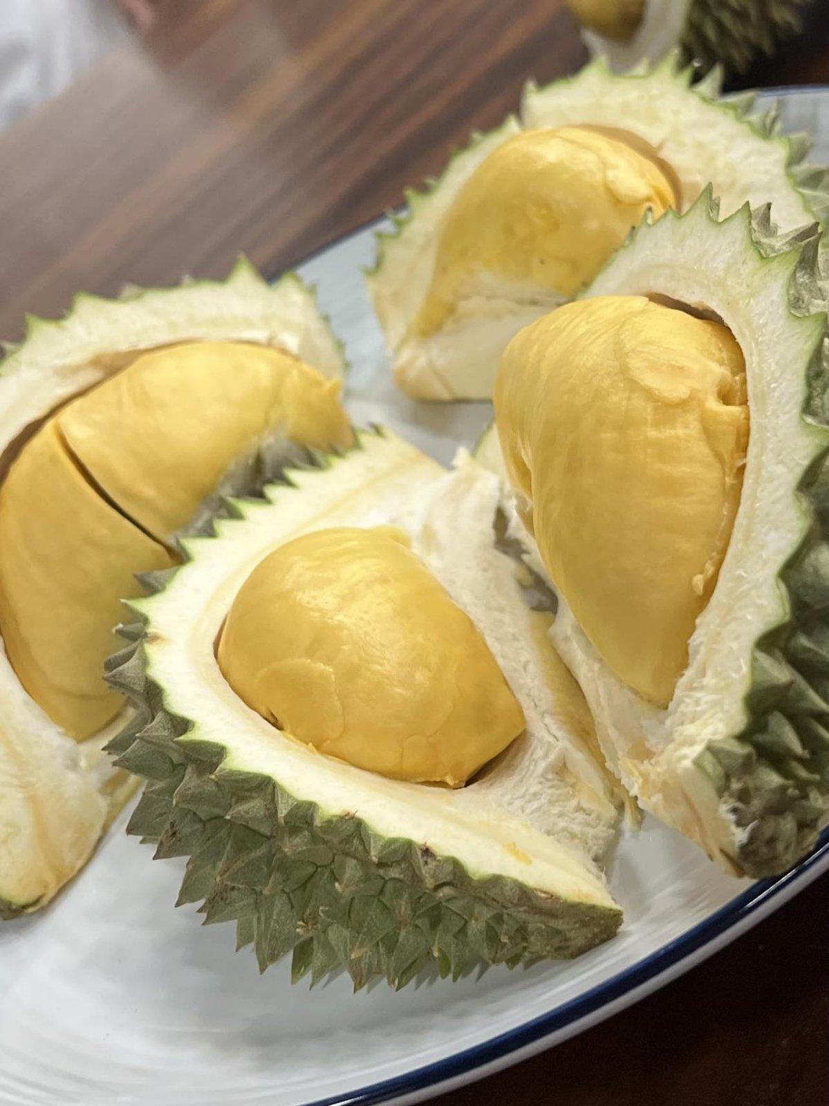 A plate of durian fruit  Description automatically generated