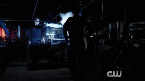 the-flash-going-rogue-cw-captain-cold-gun.gif