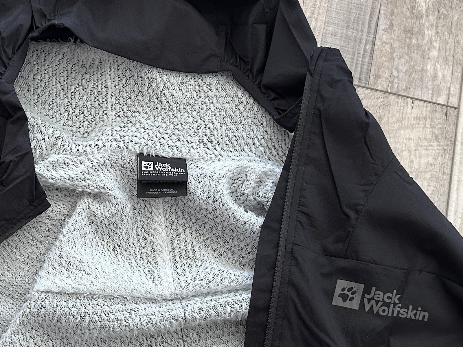Road Trail Run: Jack Wolfskin Pre Light Alpha Jacket Women's and Men's  Jacket Reviews: Ultralight Insulation and Wind Protection
