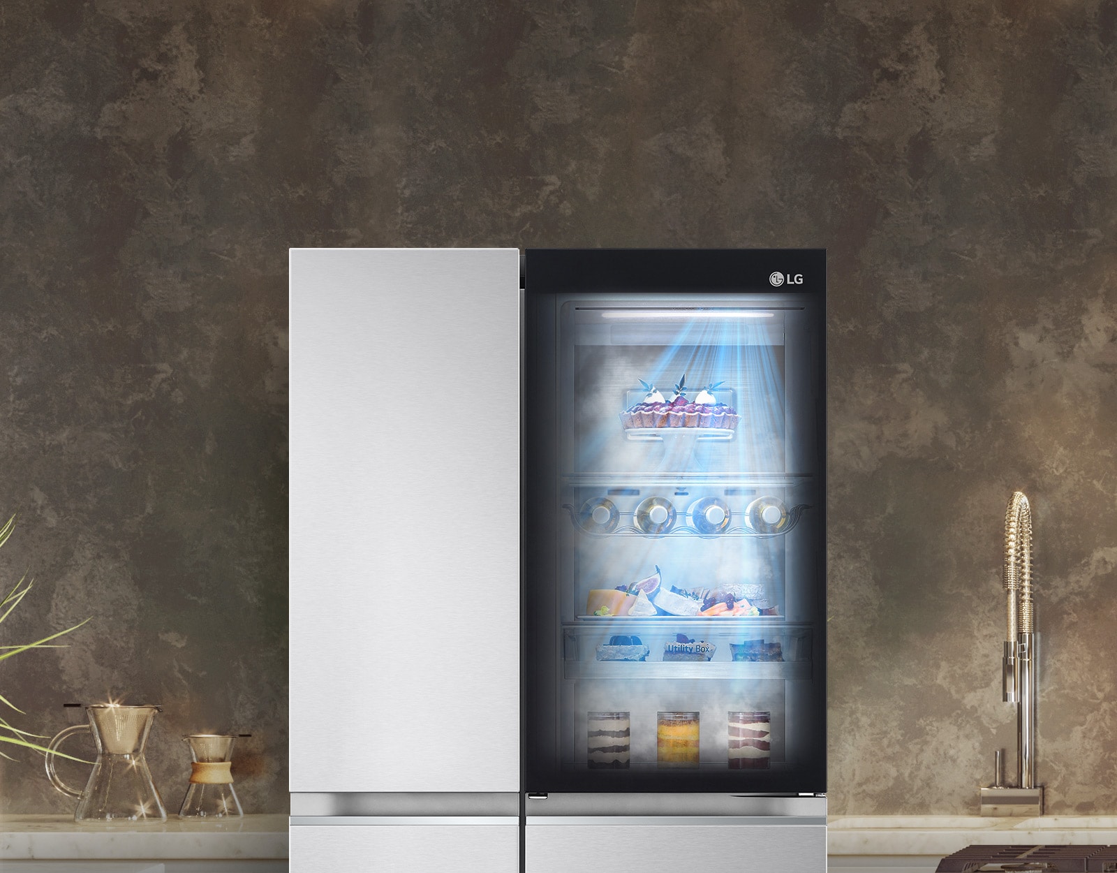 The front view of a black InstaView refrigerator with the light on inside. The contents of the refrigerator can be seen through the InstaView door. Blue rays of light shine down over the contents from the DoorCooling function. 