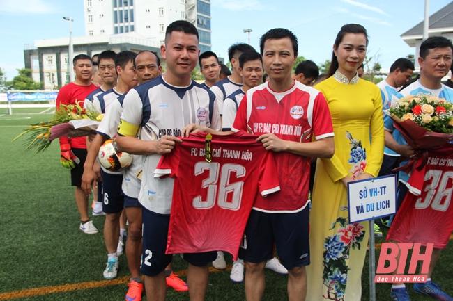 Sôi nổi Giải bóng đá tứ hùng tranh cúp FC Báo chí Thanh Hóa